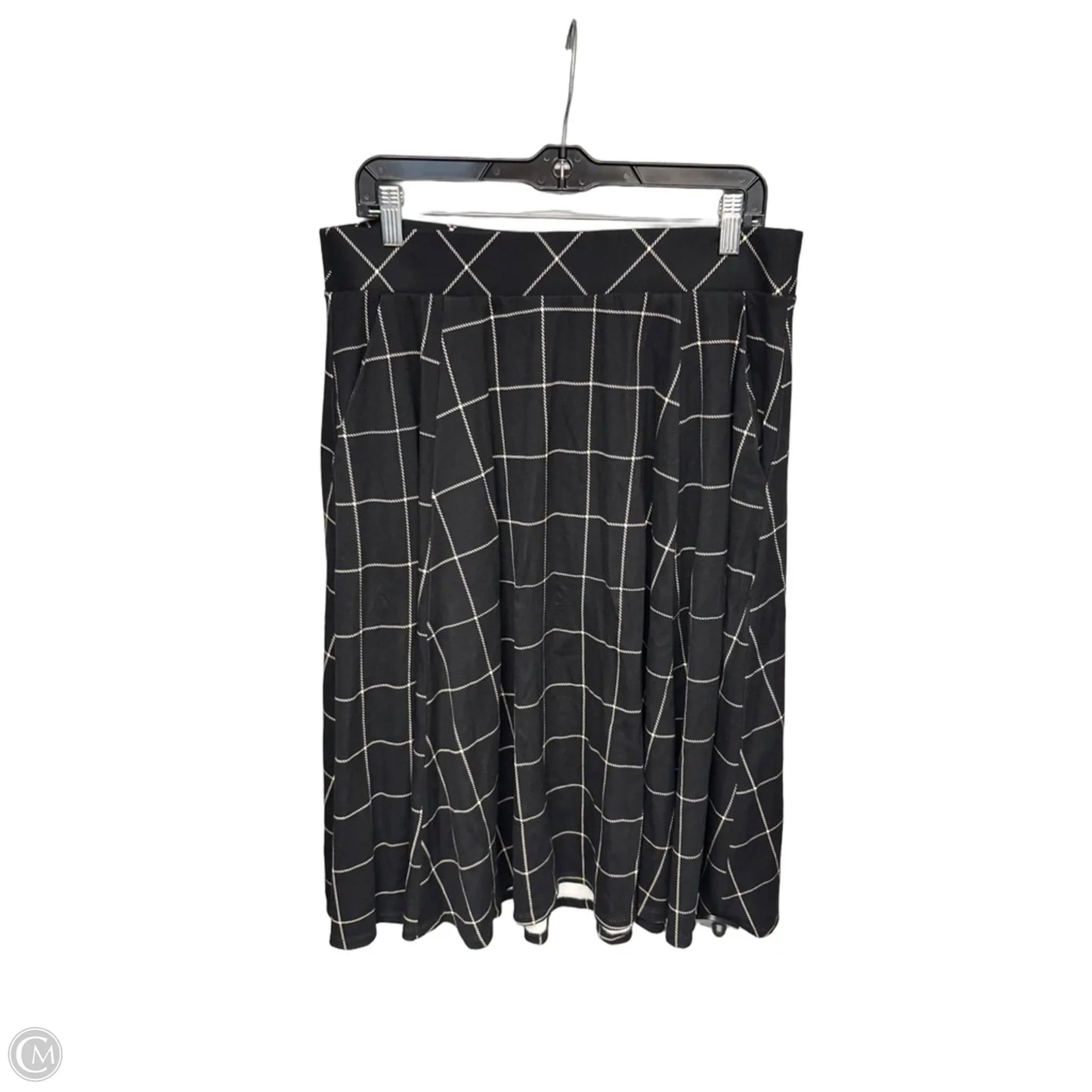 Skirt Maxi By Torrid In Black & White, Size: 1x