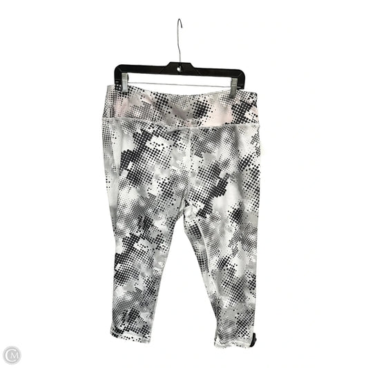 Athletic Capris By Champion In Black & White, Size: 1x