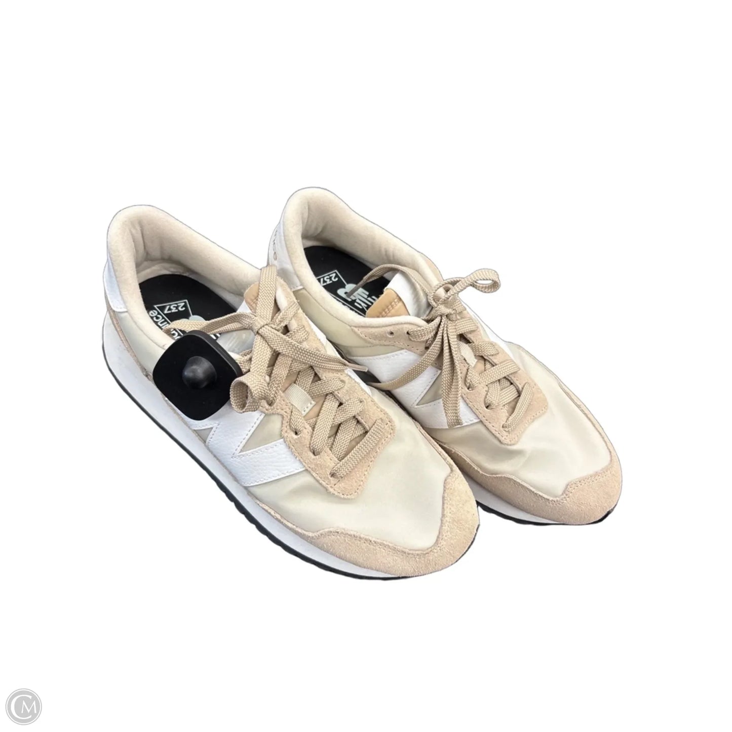 Shoes Athletic By New Balance In Cream, Size: 8