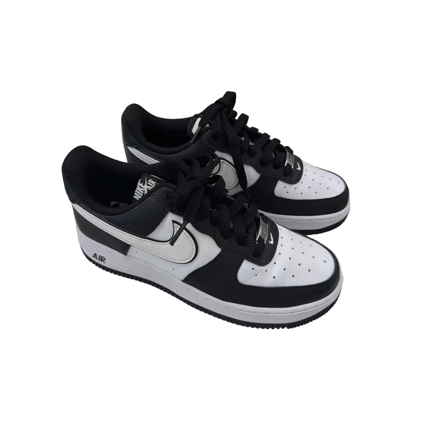 Shoes Sneakers By Nike In Black & White, Size: 8