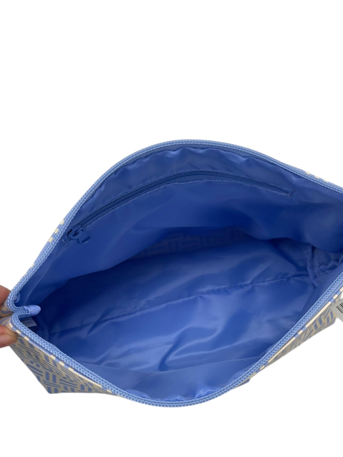 Makeup Bag By Clothes Mentor, Size: Medium