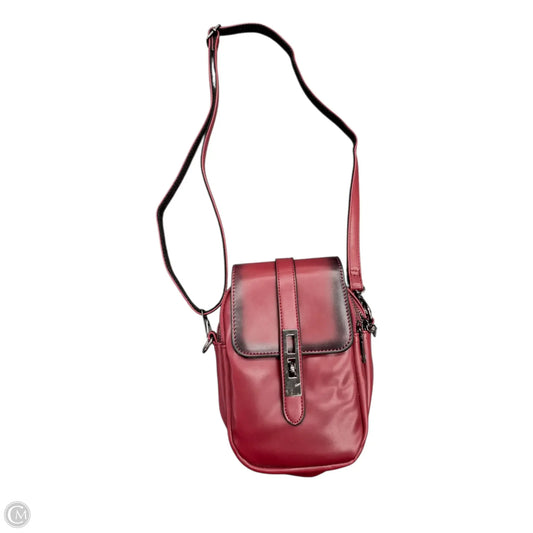 Crossbody By Clothes Mentor, Size: Medium