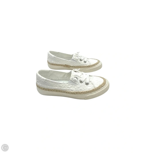 Shoes Flats By Blowfish In White, Size: 6