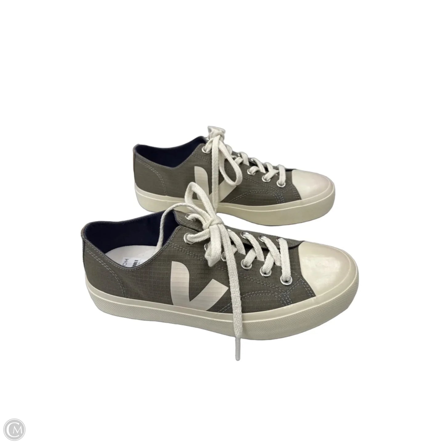 Shoes Sneakers By Veja In Green, Size: 7