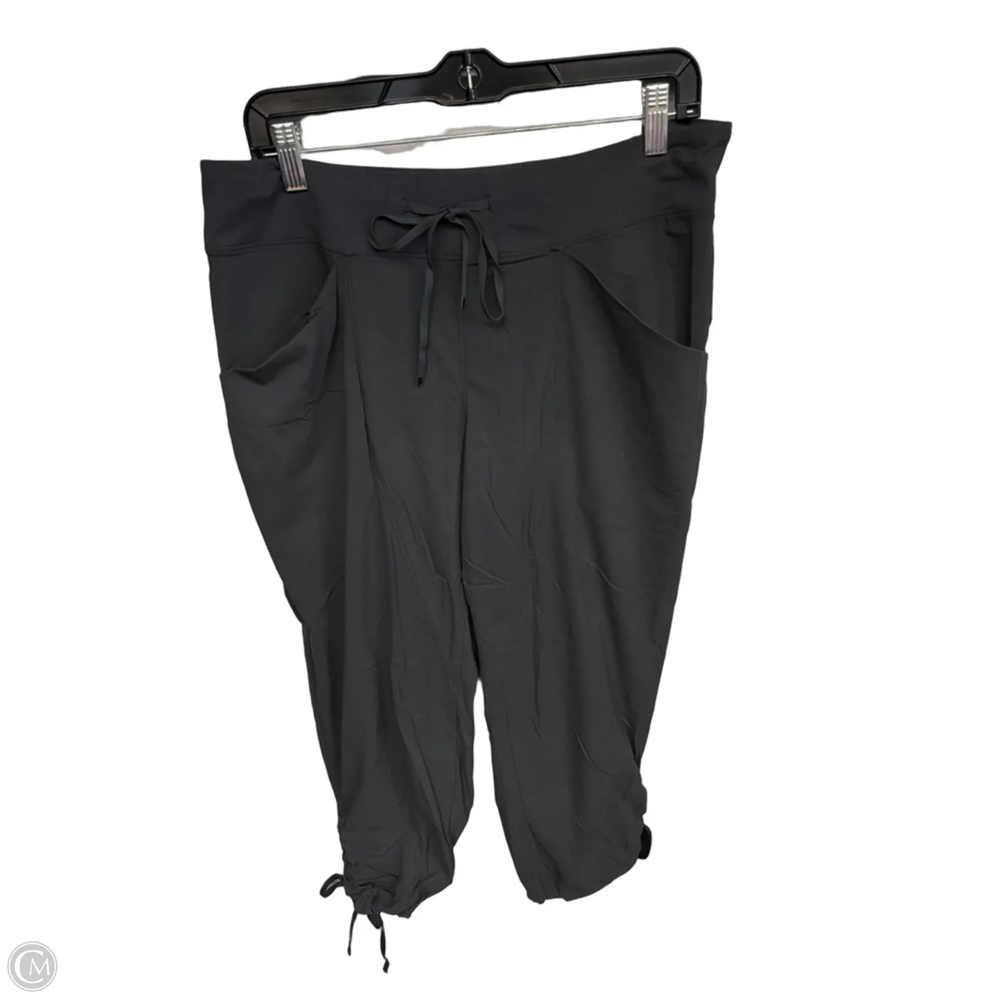Athletic Capris By Lucy In Grey, Size: L