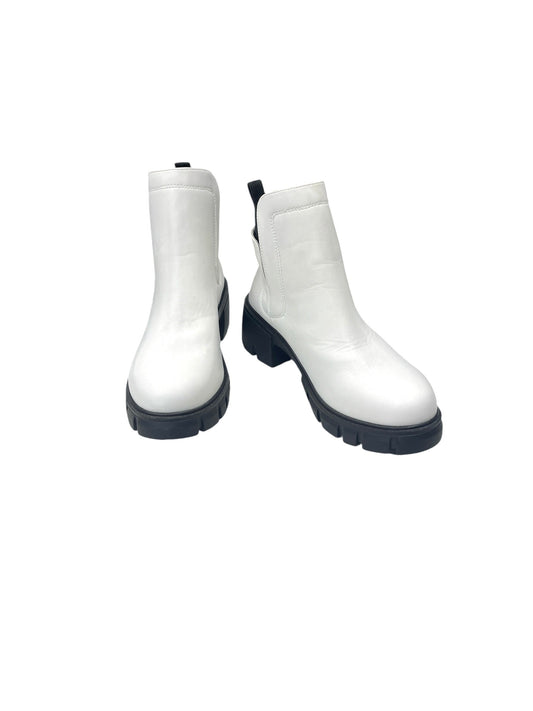 Boots Ankle Heels By Very J In White, Size: 9
