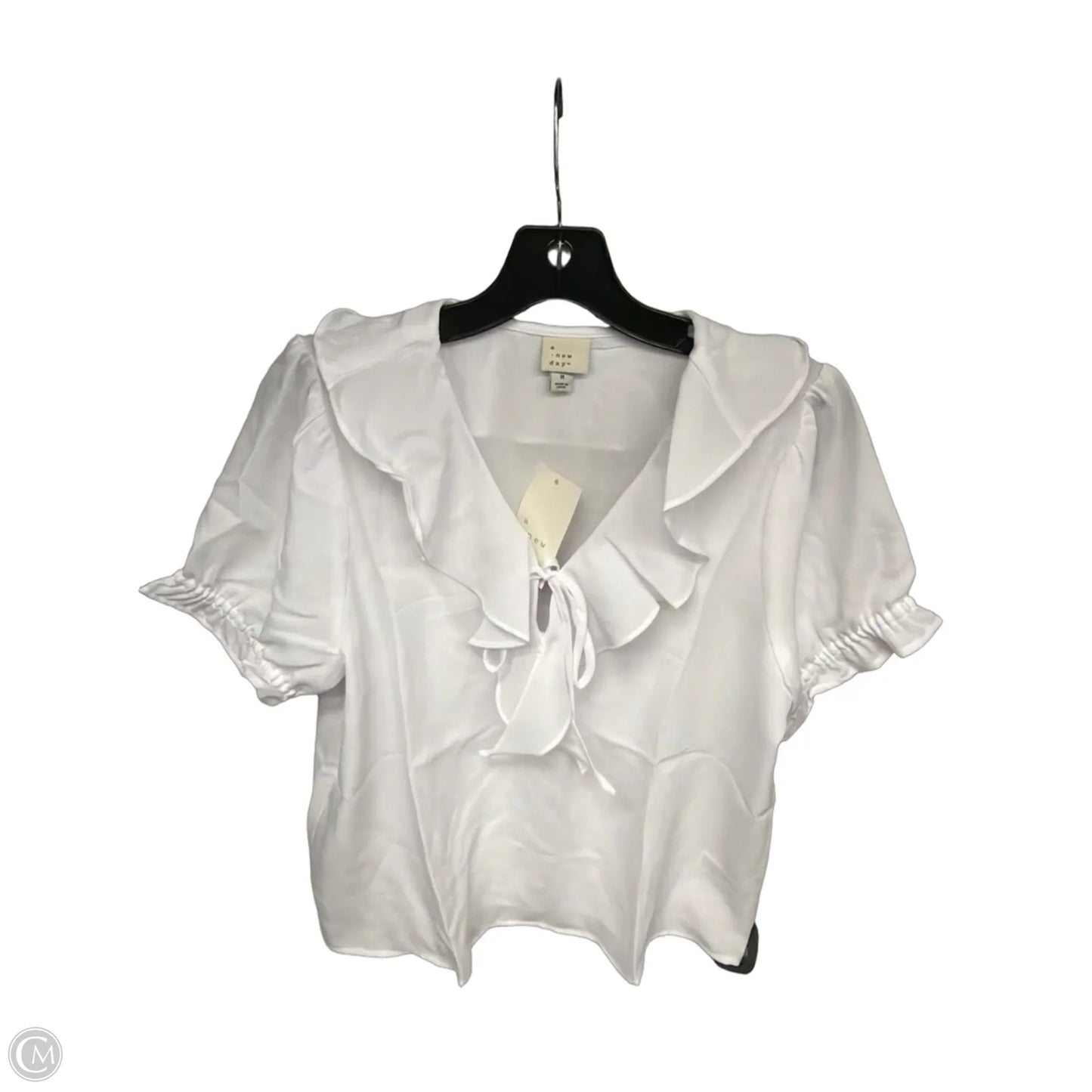 Top Short Sleeve By A New Day In White, Size: M