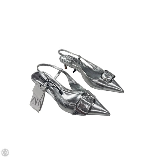 Shoes Heels Kitten By Zara In Silver, Size: 6.5