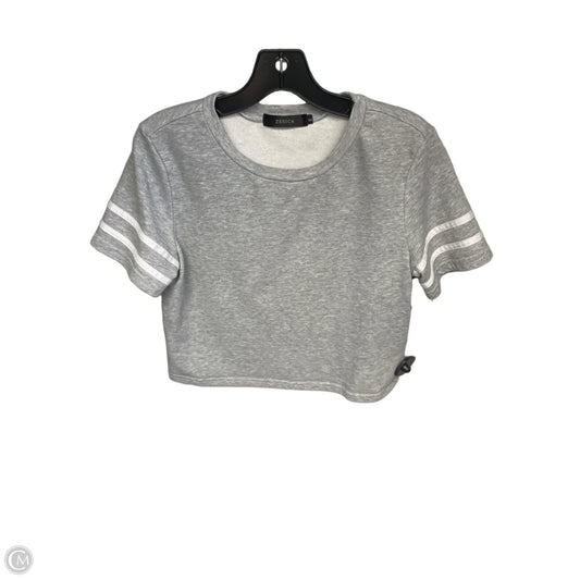 Top Short Sleeve Basic By Zesica In Grey, Size: S