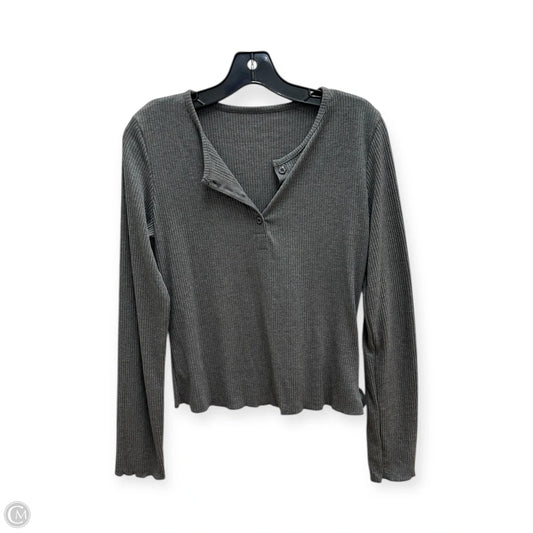 Top Long Sleeve By Clothes Mentor In Grey, Size: Xl