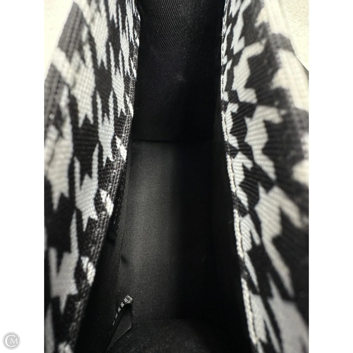 Crossbody By Clothes Mentor, Size: Small