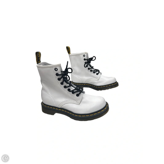 Boots Ankle Flats By Dr Martens In White, Size: 5
