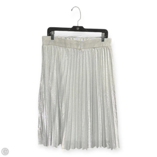 Top Long Sleeve By Calvin Klein In Silver & White, Size: 0