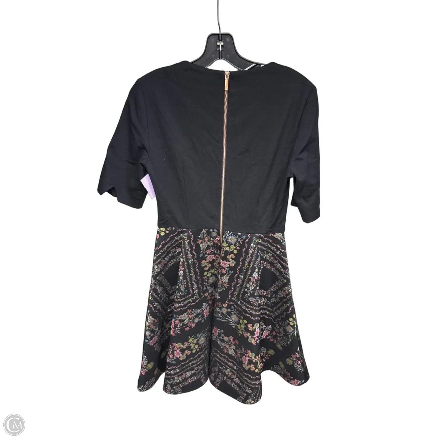 Dress Casual Short By Ted Baker In Floral Print, Size: 2