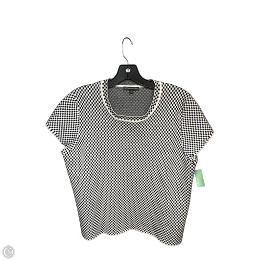 Top Short Sleeve By Adrianna Papell In Checkered Pattern, Size: L