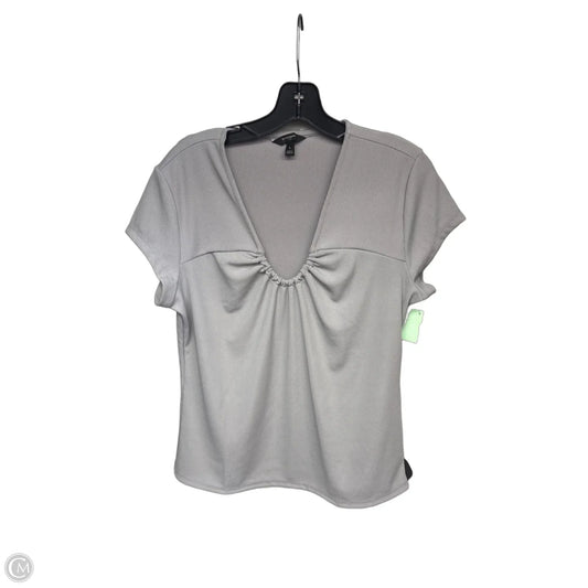 Top Short Sleeve By Banana Republic In Grey, Size: L