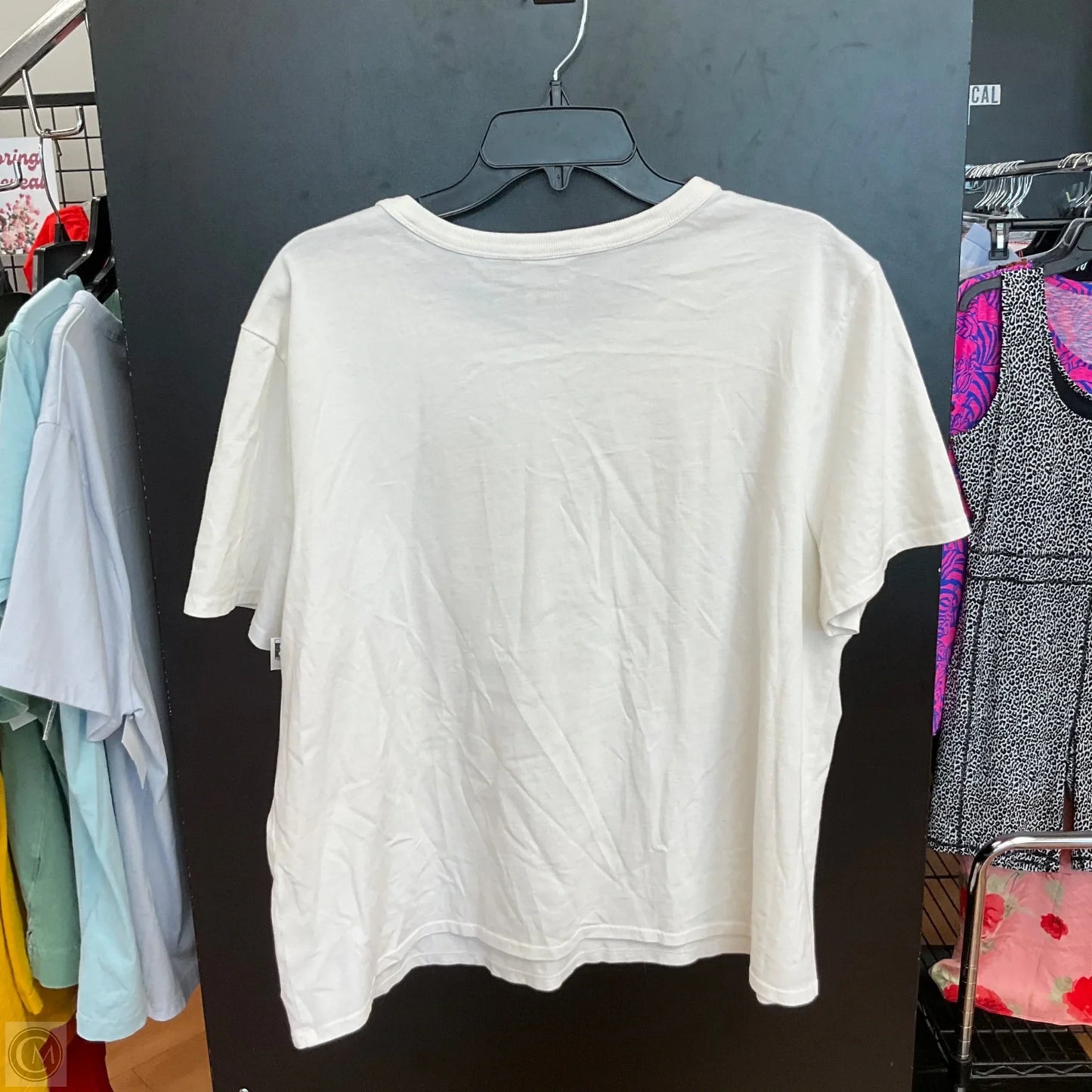 Top Short Sleeve Designer By Lilly Pulitzer In White, Size: Xl