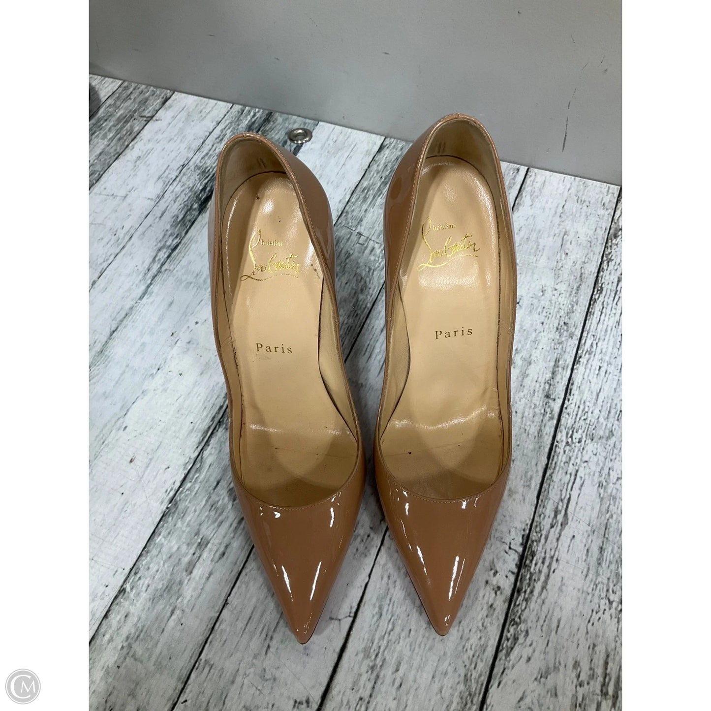 Shoes Luxury Designer By Christian Louboutin In Beige, Size: 6