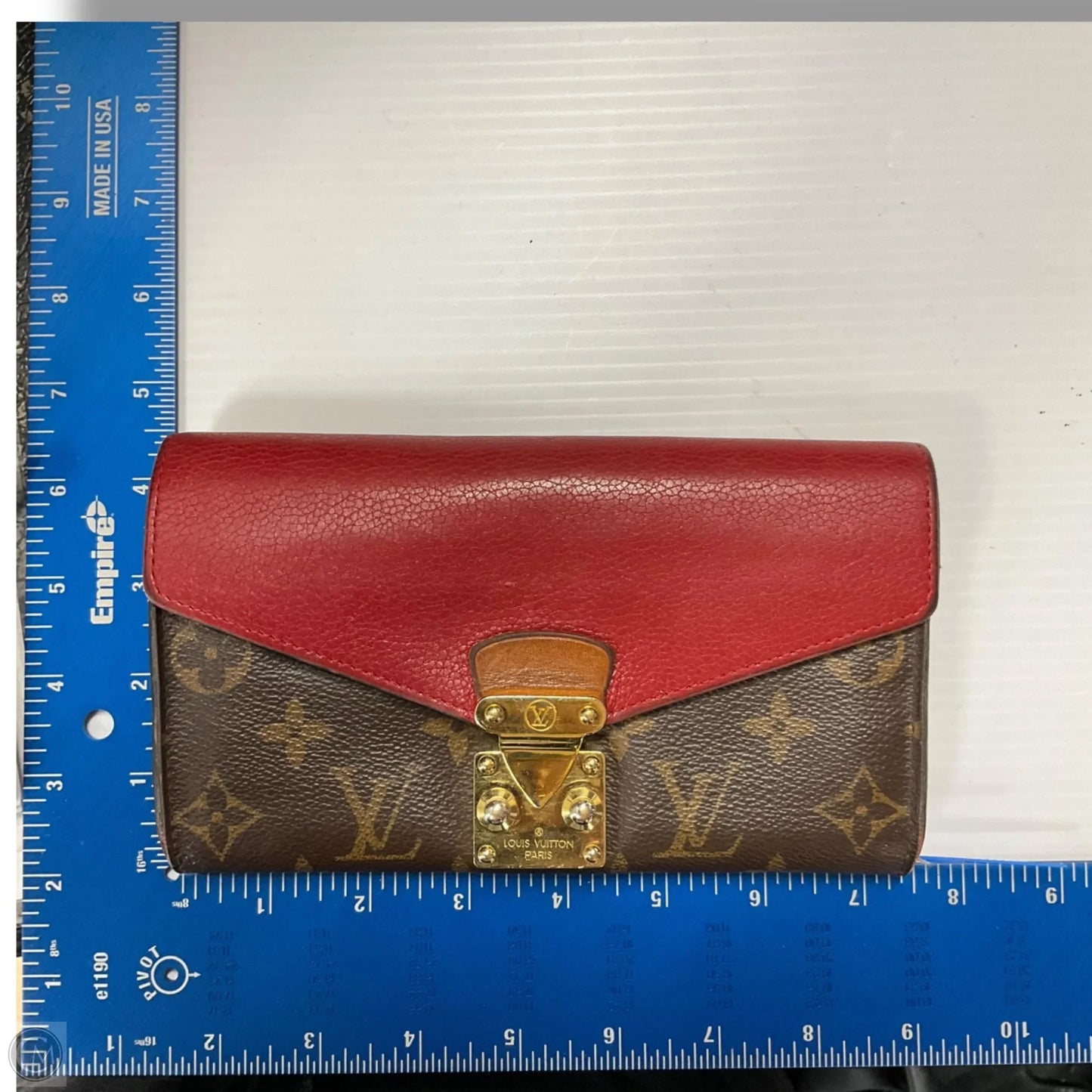 Wallet Luxury Designer By Louis Vuitton, Size: Large