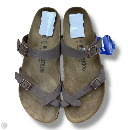 Sandals Flats By Birkenstock In Brown, Size: 9