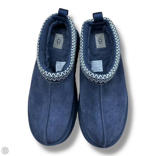 Boots Designer By Ugg In Blue, Size: 9