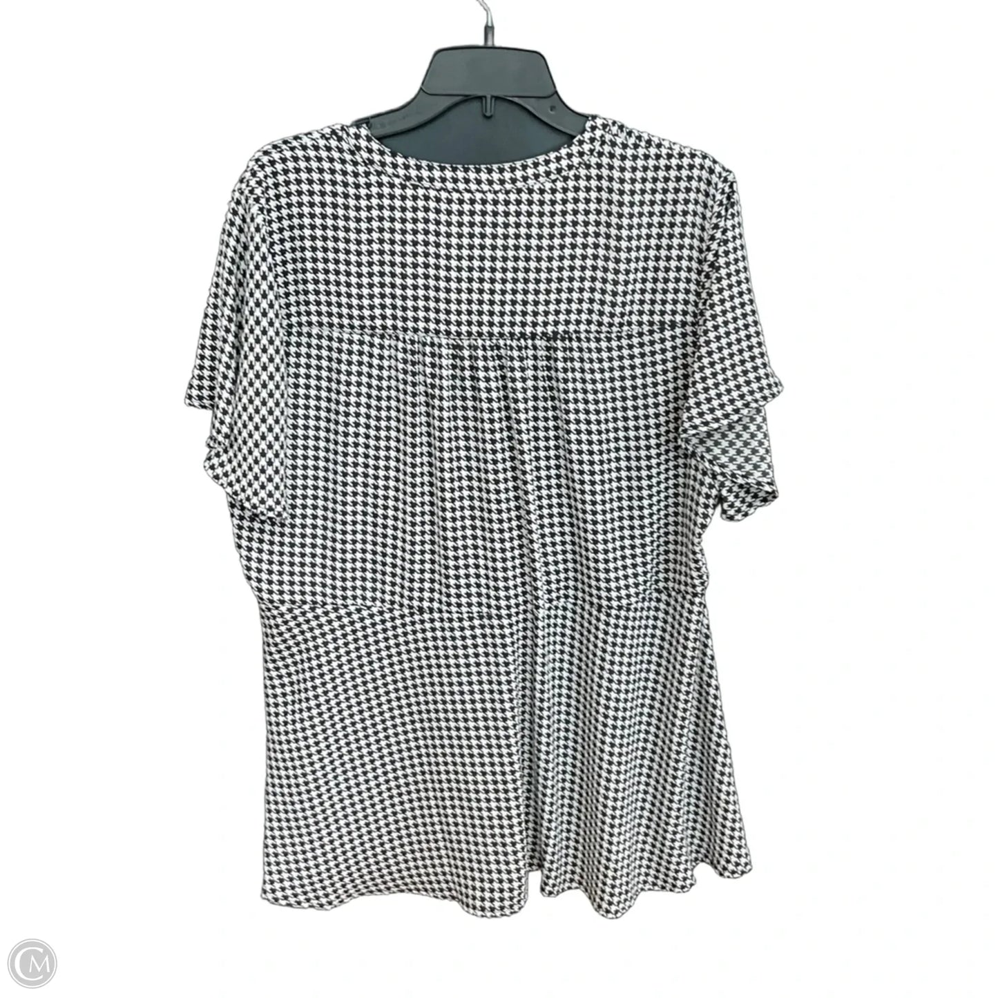 Top Short Sleeve By Torrid In Black & White, Size: 2x
