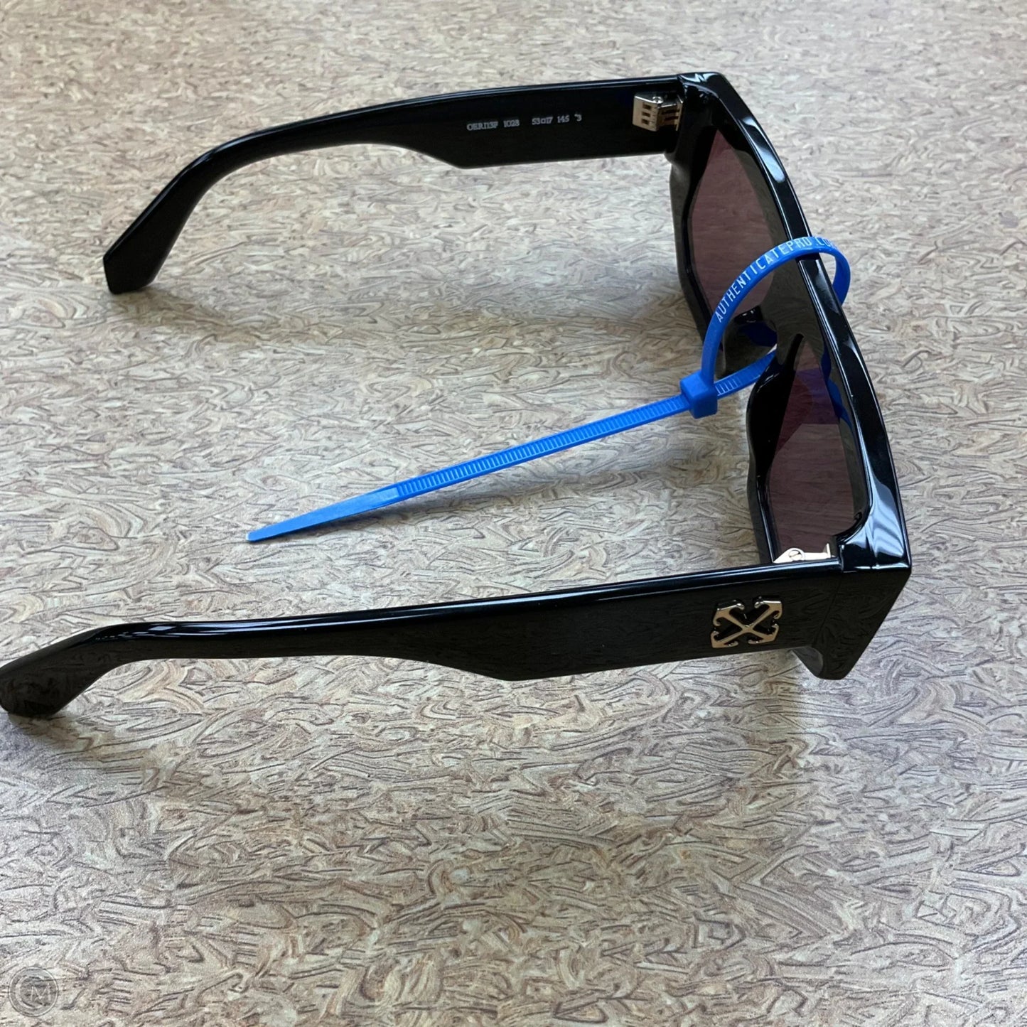 Sunglasses Luxury Designer By Off-white, Size: Small