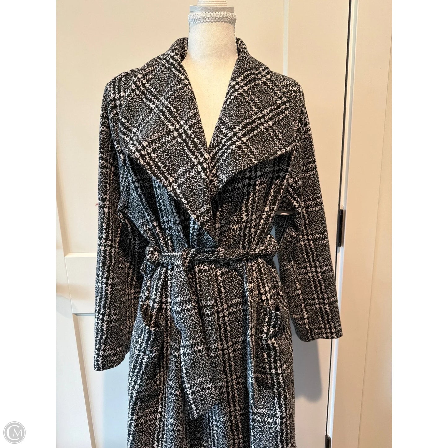 Coat Other By Shinestar In Black & White, Size: Xl