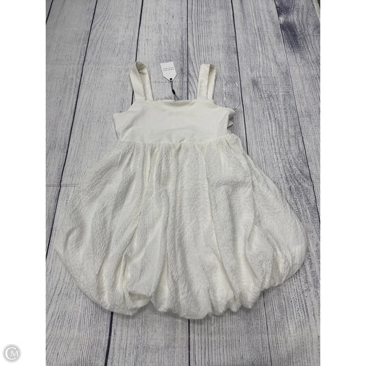 Dress Casual Short By English Factory In White, Size: S