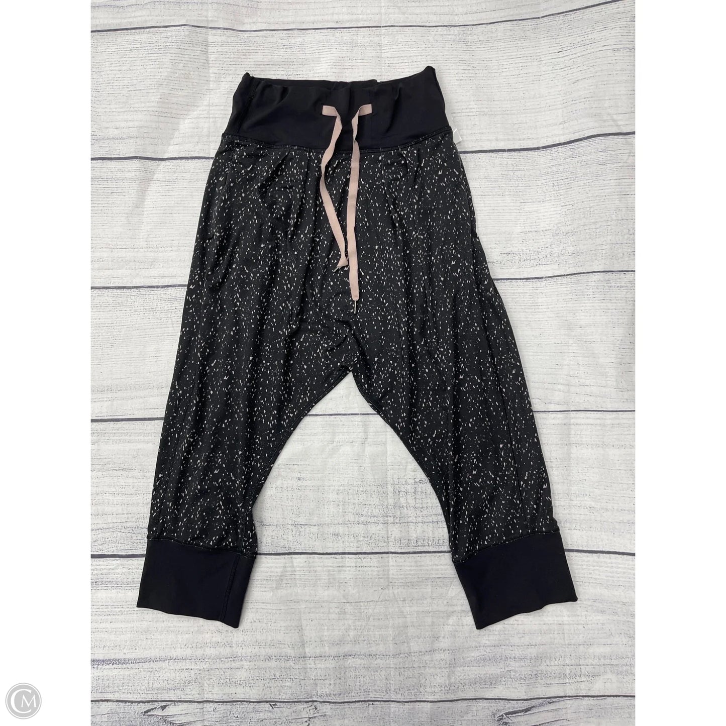 Athletic Capris By Lululemon In Black, Size: M