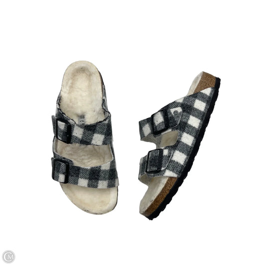 Sandals Flats By Birkenstock In Grey, Size: 9
