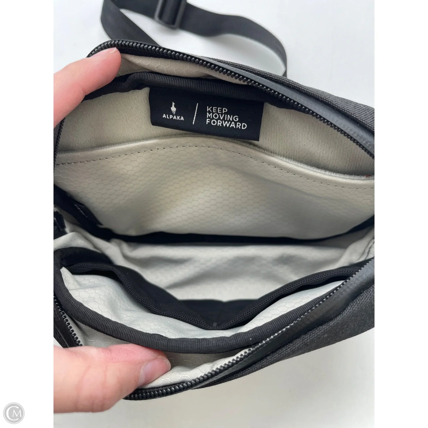 Crossbody By Cmc, Size: Small
