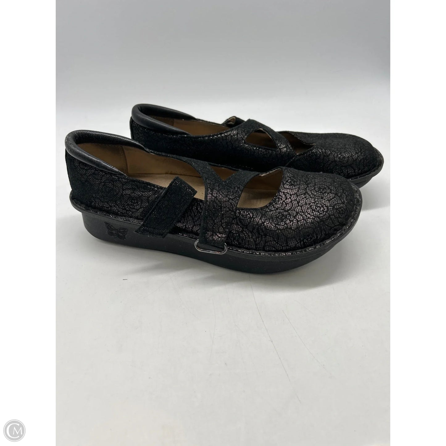 Shoes Flats By Alegria In Black & Gold, Size: 7