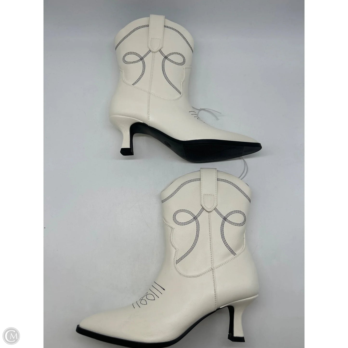 Boots Western By Universal Thread In White, Size: 6