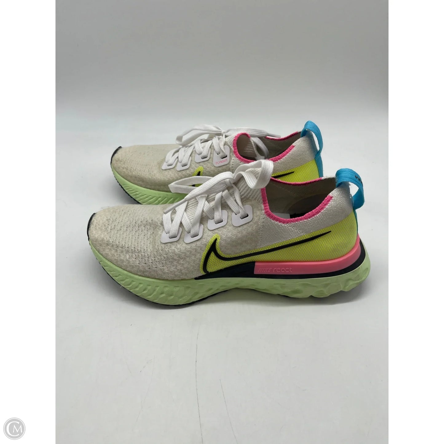 Shoes Athletic By Nike In Cream, Size: 7