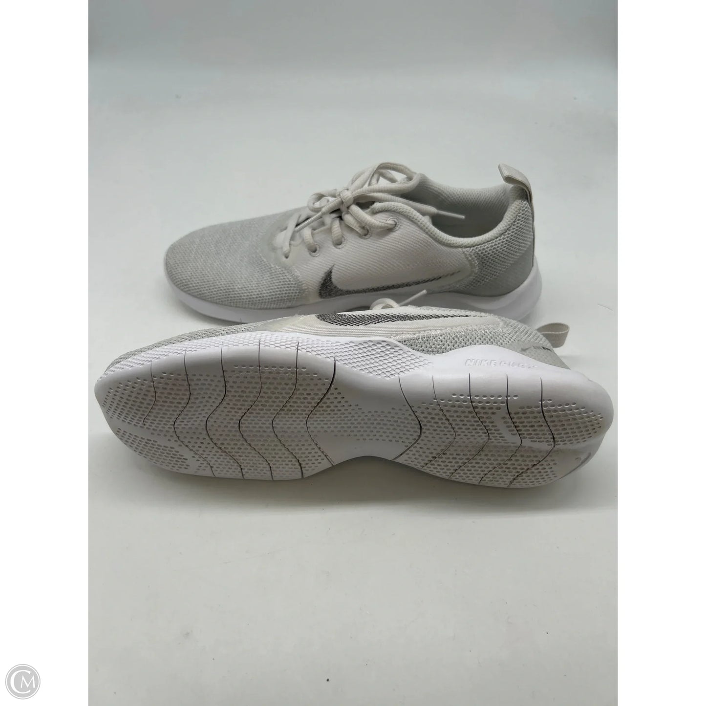 Shoes Athletic By Nike In Grey, Size: 7.5