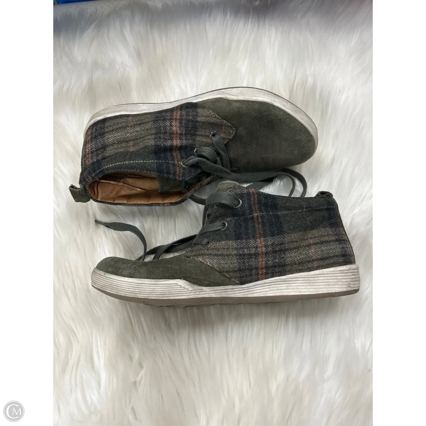 Shoes Sneakers By Comfortiva In Green, Size: 7