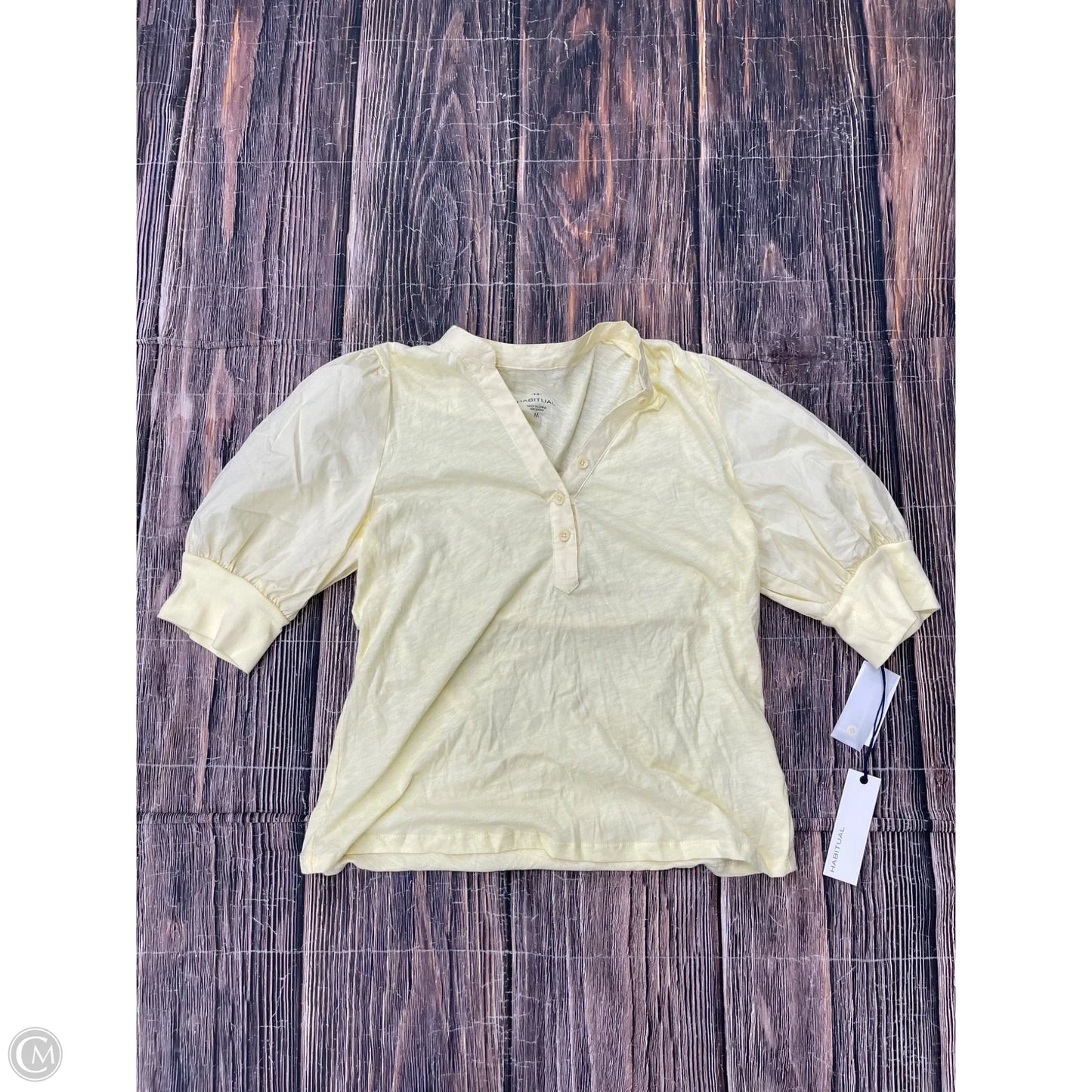 Top Short Sleeve By Habitual In Yellow, Size: M