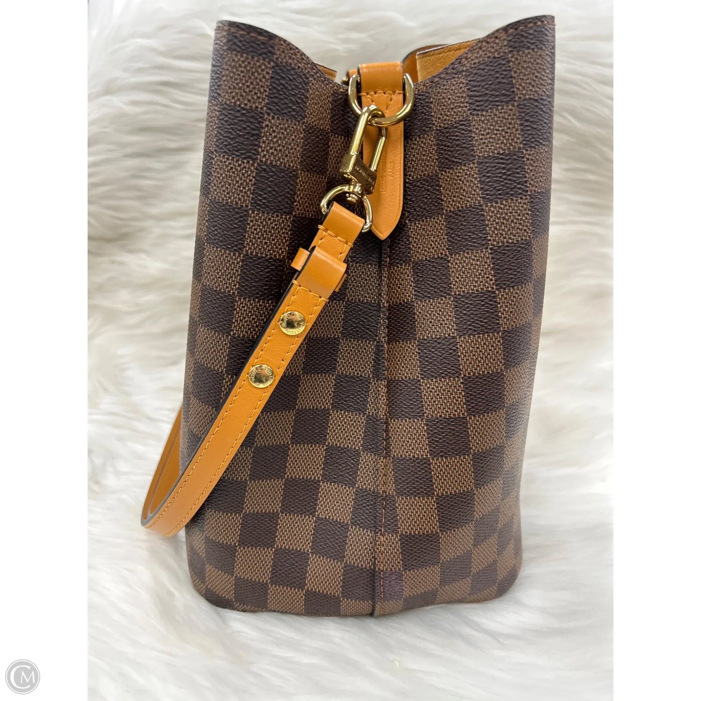 Handbag Luxury Designer By Louis Vuitton, Size: Medium