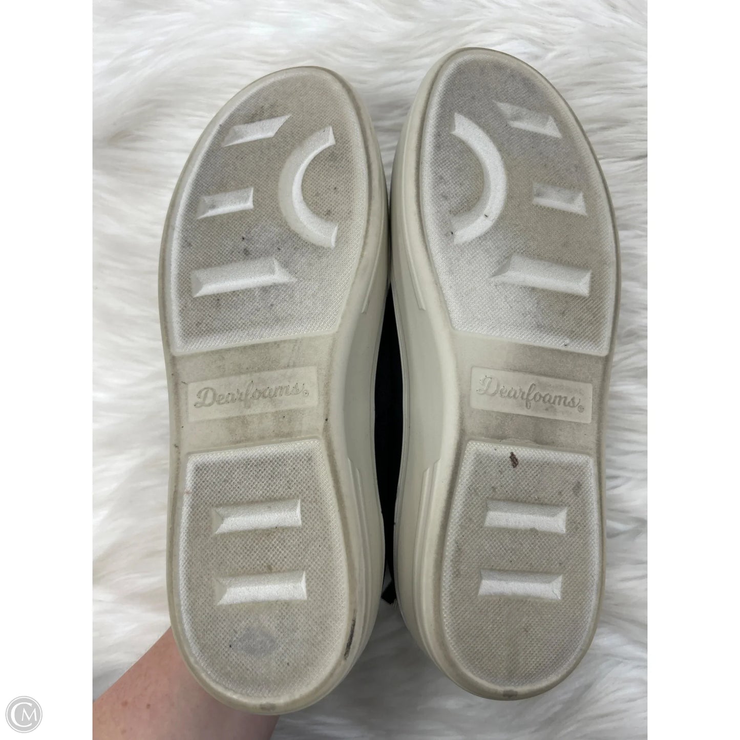 Shoes Sneakers By Clothes Mentor In Black, Size: 8