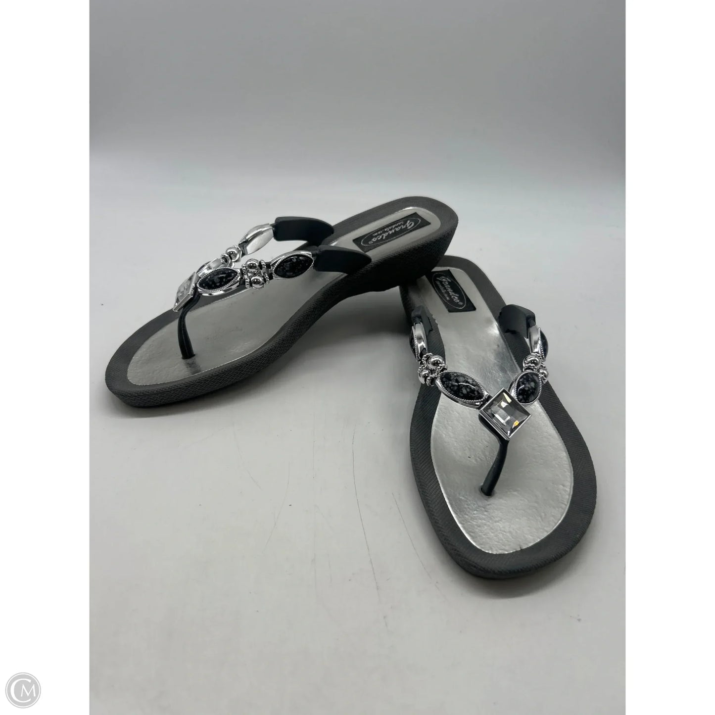 Sandals Flip Flops By Clothes Mentor In Silver, Size: 8