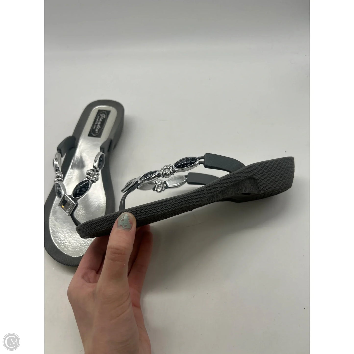 Sandals Flip Flops By Clothes Mentor In Silver, Size: 8