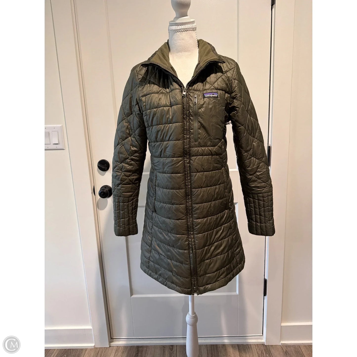 Coat Puffer & Quilted By Patagonia In Green, Size: M