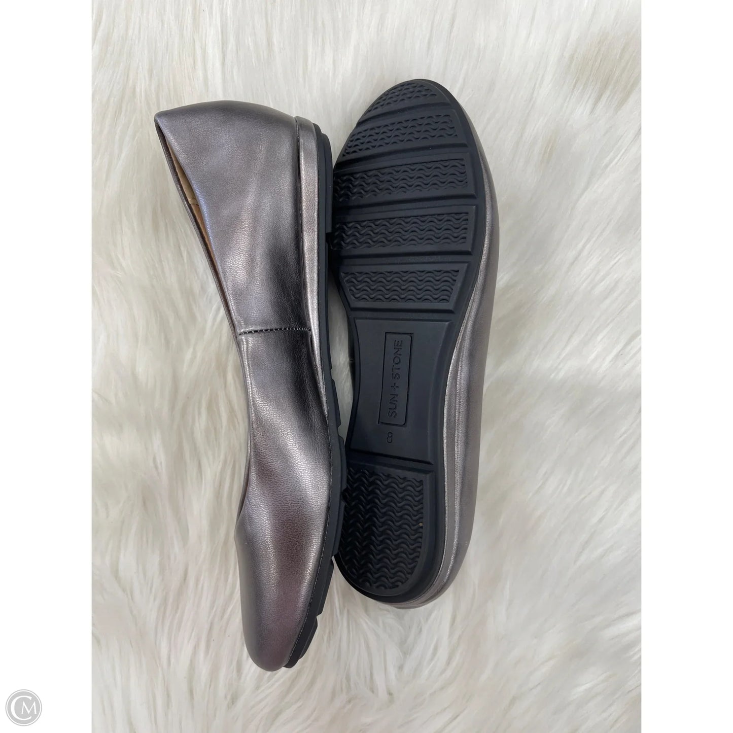 Shoes Flats By Clothes Mentor In Silver, Size: 8