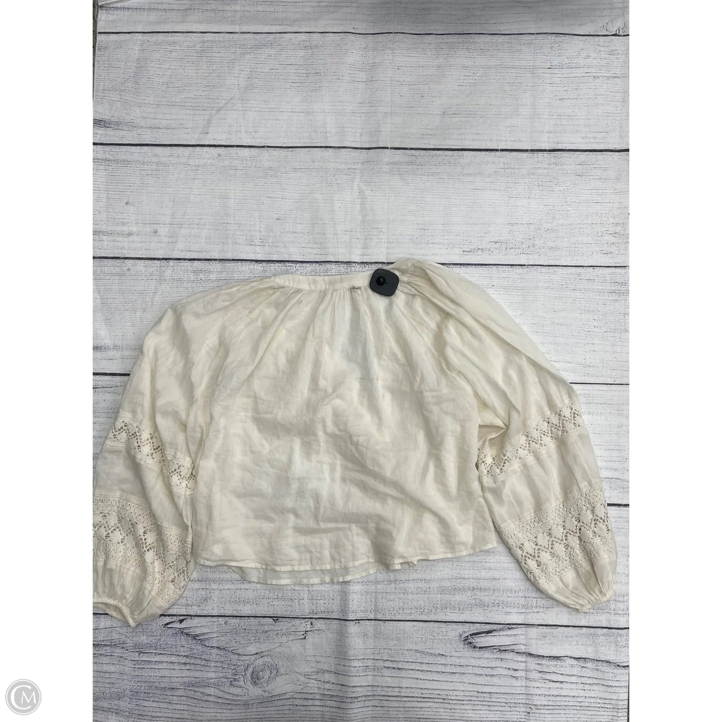 Top Long Sleeve By Aerie In Cream, Size: M