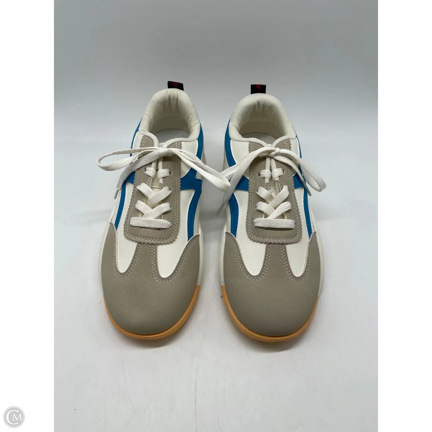 Shoes Sneakers By Clothes Mentor In White, Size: 10
