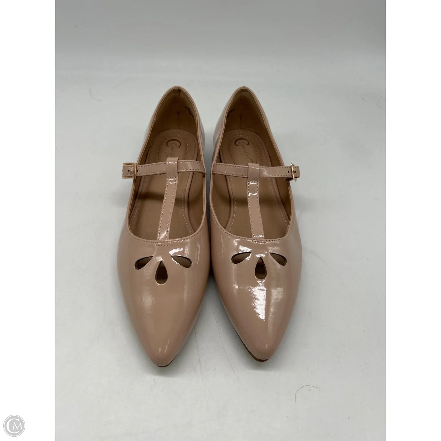 Shoes Flats By Cato In Beige, Size: 8