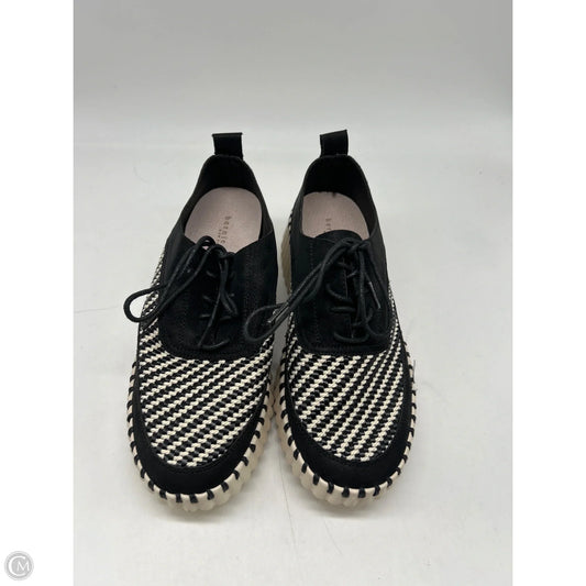 Shoes Sneakers By Bernie Mev In Black & White, Size: 8.5