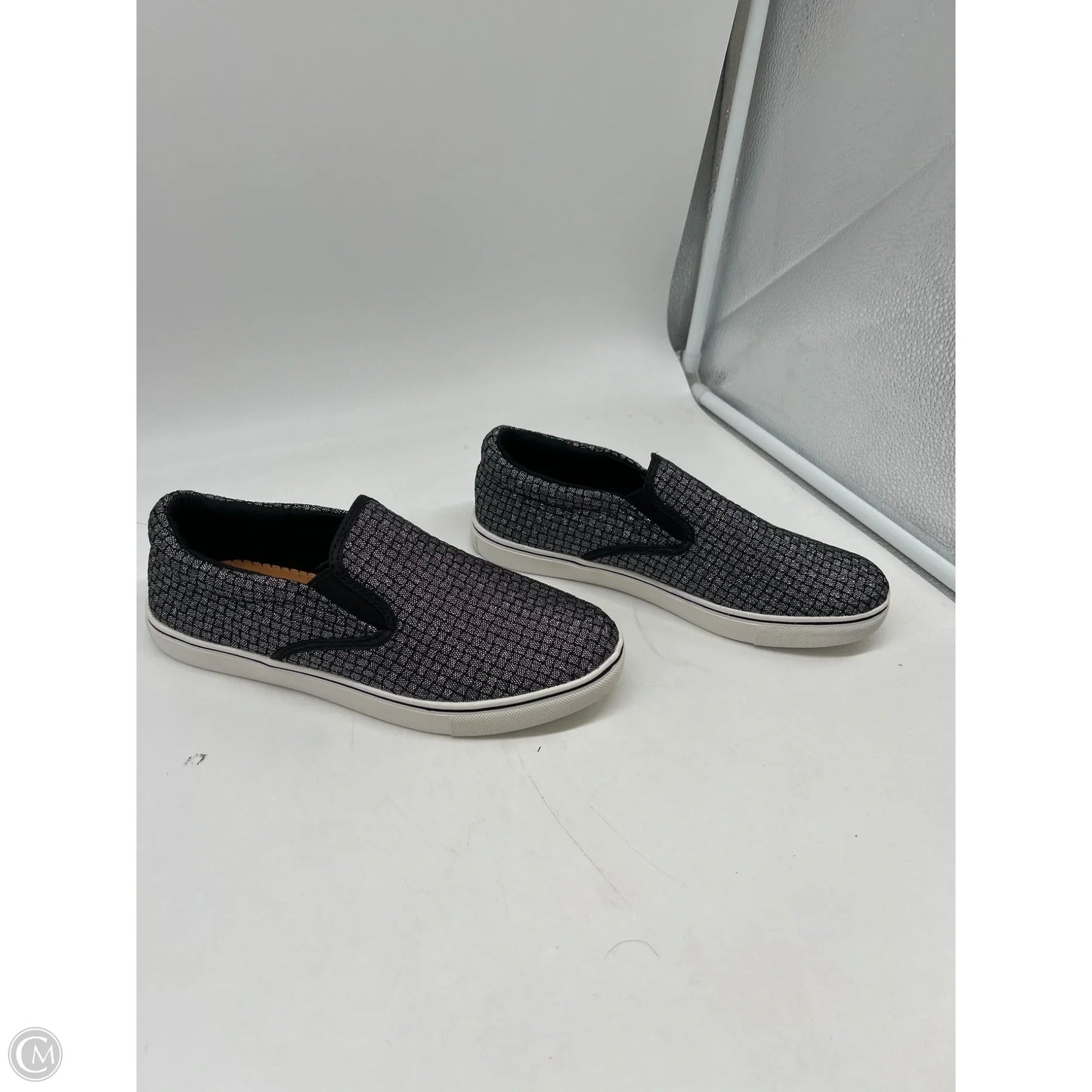 Shoes Sneakers By Bernie Mev In Silver, Size: 8.5