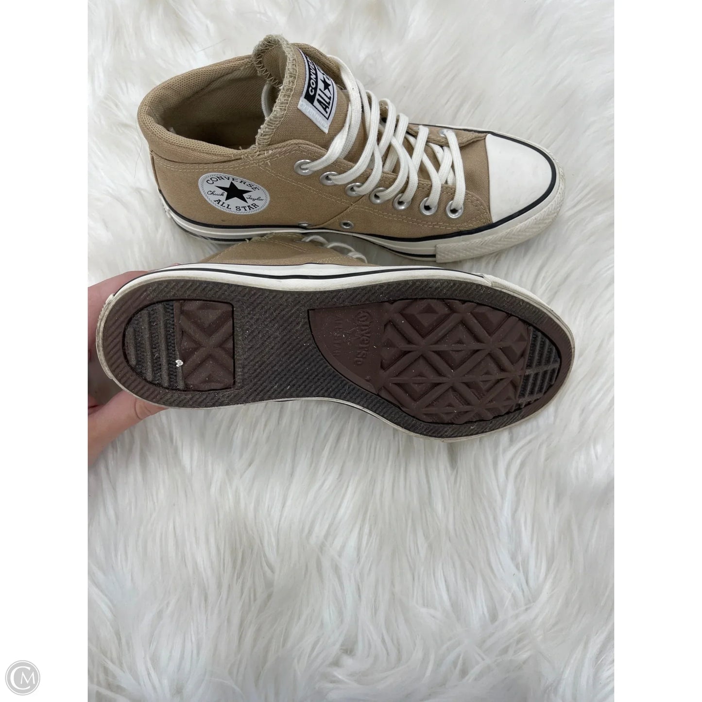 Shoes Sneakers By Converse In Tan, Size: 7